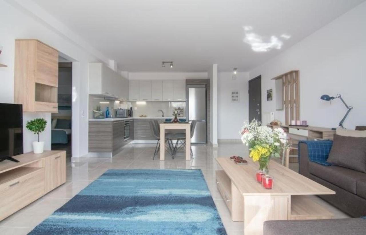 New Spacious Apartment Located In פיראוס מראה חיצוני תמונה