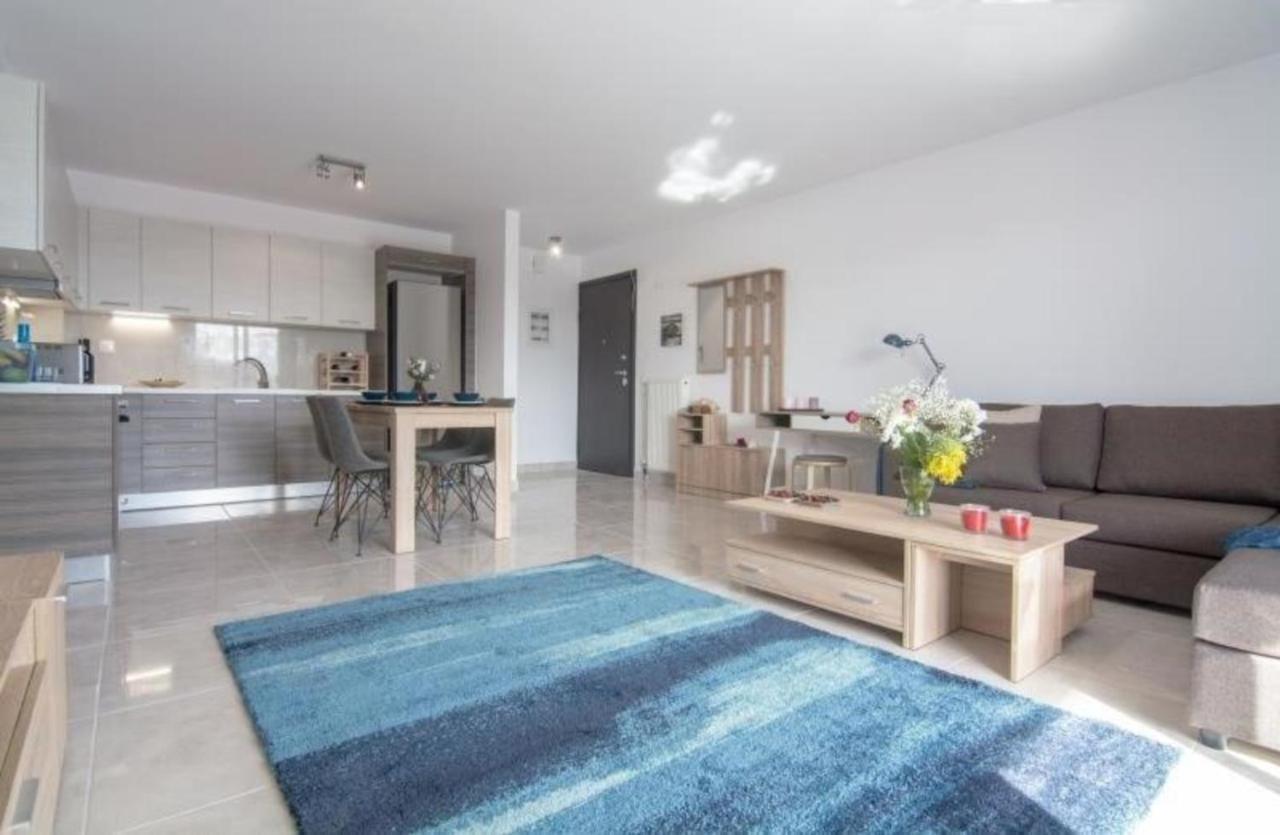 New Spacious Apartment Located In פיראוס מראה חיצוני תמונה